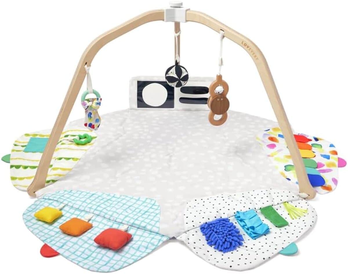 Test : lovevery Play Gym, le tapis d'éveil expert pour bébés