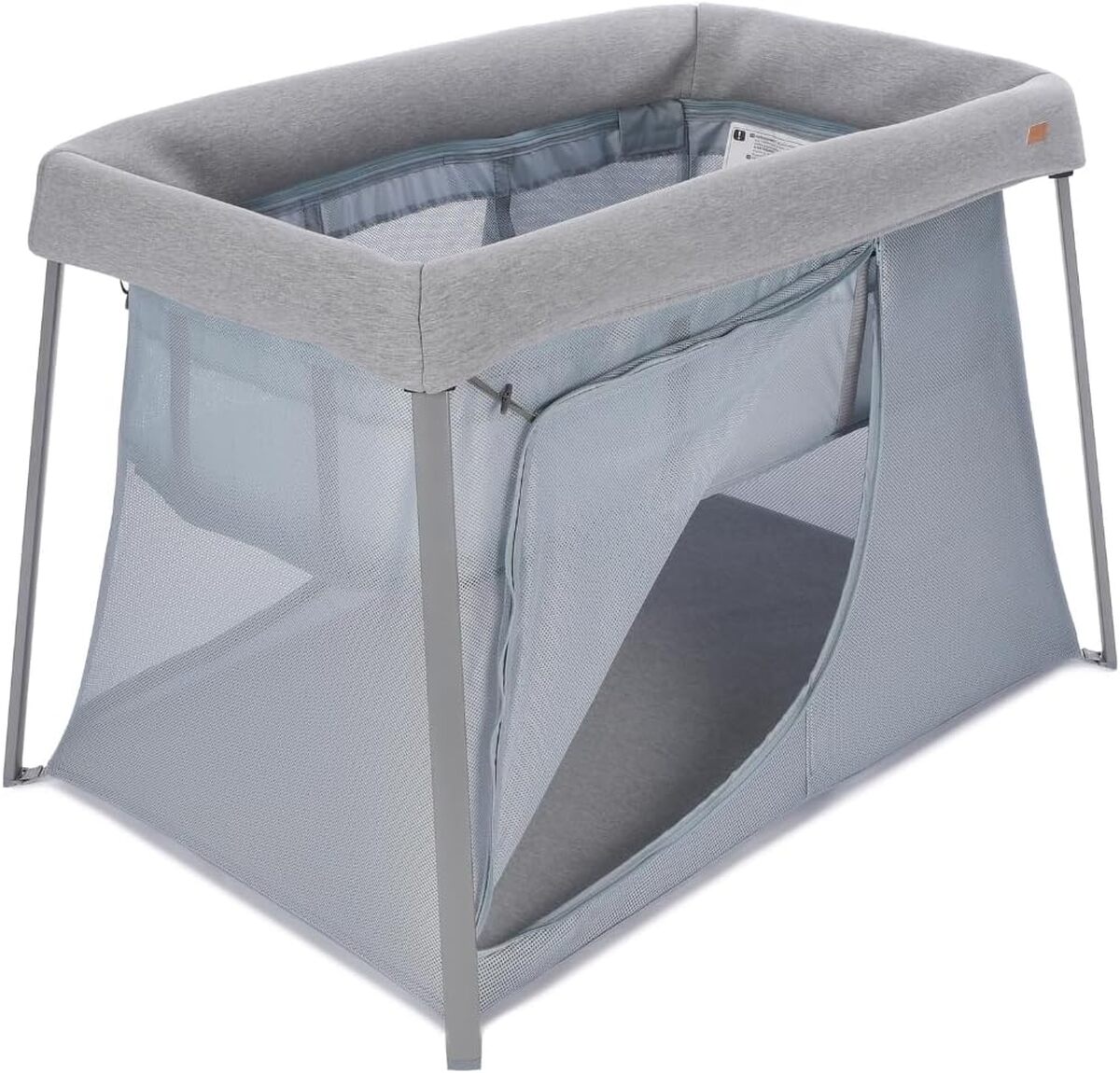 Test du lit parapluie évolutif Béaba : légèreté et praticité