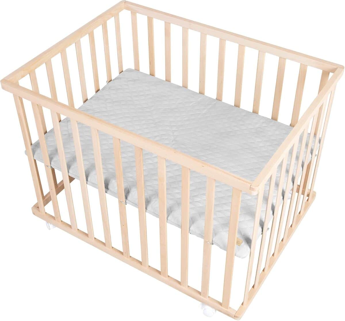 Test du parc bébé Roba : sécurité et design en hêtre biologique