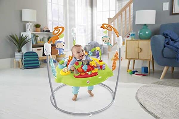 Découvrez pourquoi le sauteur Fisher-Price Jumperoo Jungle est l'accessoire incontournable pour l'éveil et l'amusement de votre bébé. avis, caractéristiques et bienfaits.