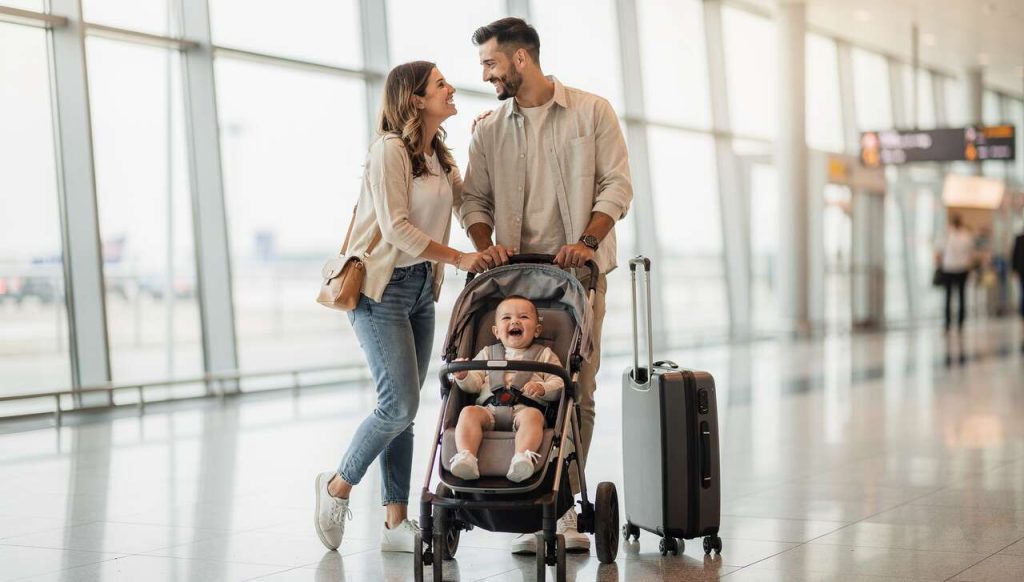 Conseils pour voyager avec un bébé : 9 astuces essentielles