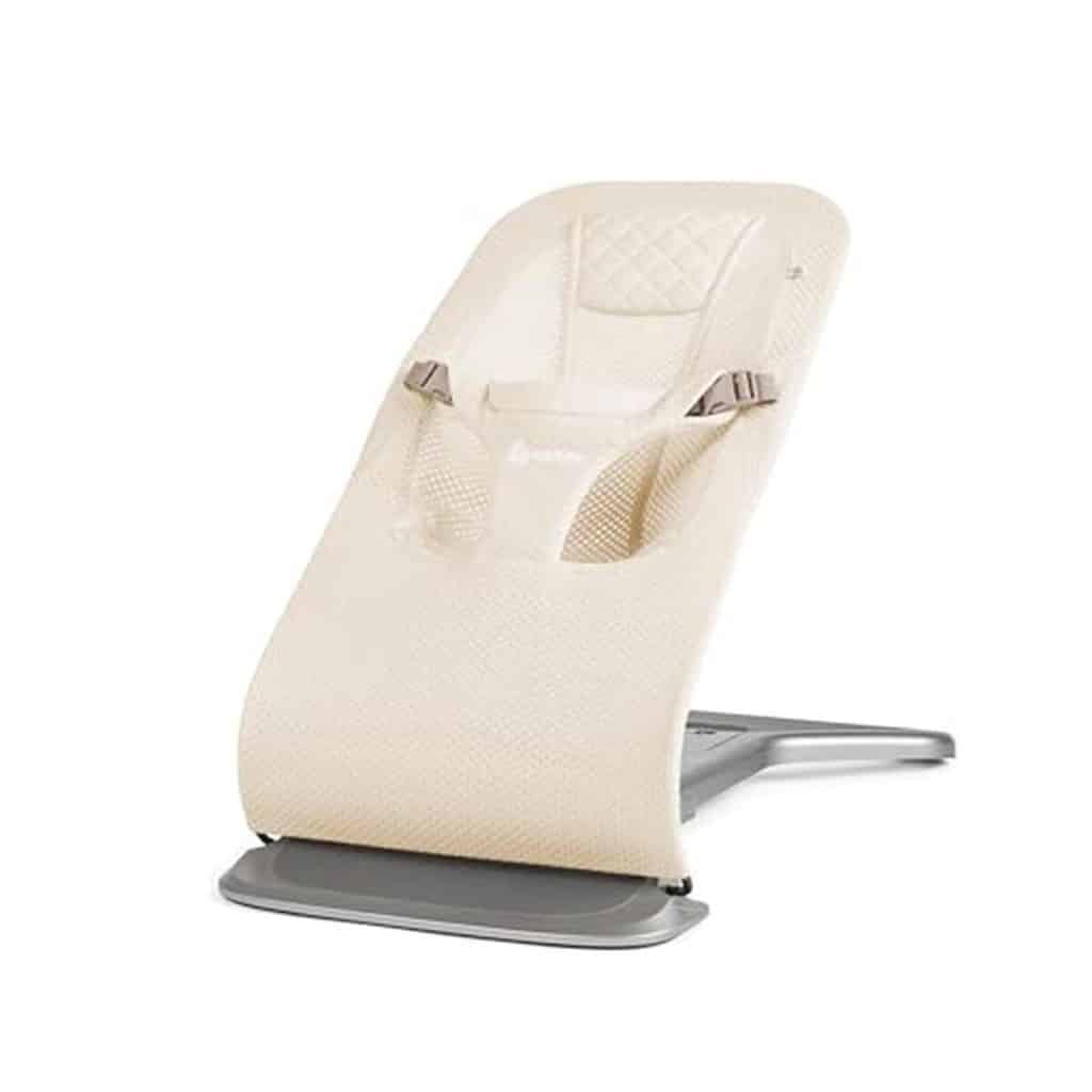 Test de l'Ergobaby Evolve Bouncer Mesh : transat respirant pour tout-petits