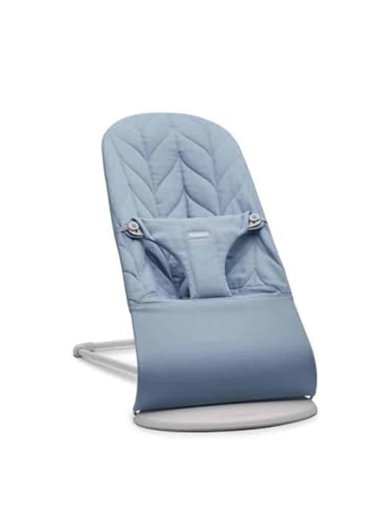 Test du transat Bliss BabyBjörn : confort tissé en bleu